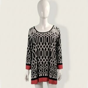 JSP Woman black and white Top with studded neckline XL